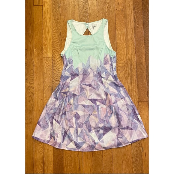 Tobi Dresses & Skirts - NWOT Tobi Mint and Lavender Geometric Print Open Back Cutout Dress, Size S